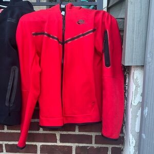Red Nike tech men’s size small - like new - never used